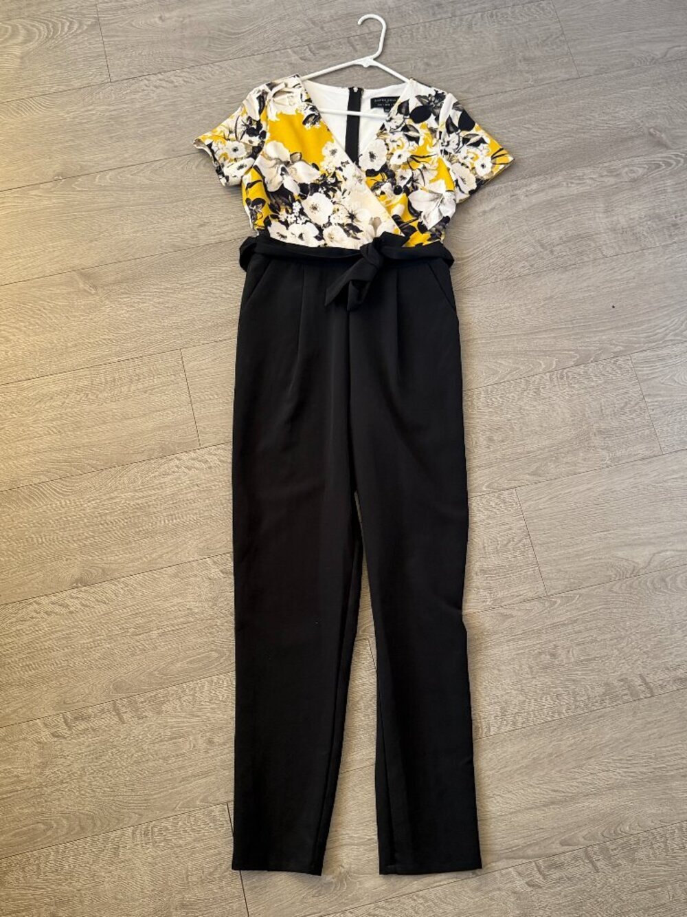 Paper Dolls London Floral Surplice Tie Waist Jumpsuit Women’s US 6